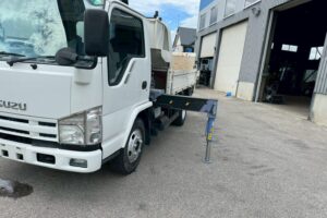 サムネイル: 平成２０年　エルフ　１.９トン４段クレーンＰ／Ｇ　ラジコン　★希少