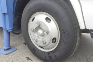 サムネイル: H19 エルフ 12ｍ 高所作業車　★フル装備　★タダノ ＡＴ－１２１ＴＧ　★5ＭＴ