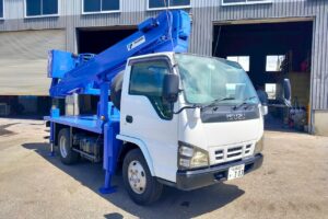 サムネイル: H19 エルフ 12ｍ 高所作業車　★フル装備　★タダノ ＡＴ－１２１ＴＧ　★5ＭＴ　★塗装済み！