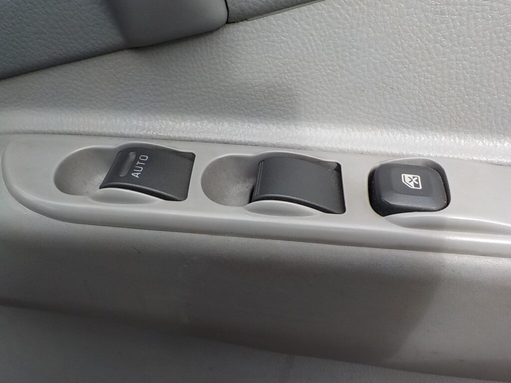 平成15年　キャンターガッツ 1.45ｔ平　4ＷＤ　パワーゲート　★リヤタイヤシングル★予備検査取得済み★