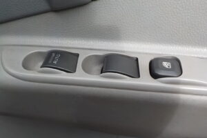 サムネイル: 平成15年　キャンターガッツ 1.45ｔ平　4ＷＤ　パワーゲート　★リヤタイヤシングル★予備検査取得済み★