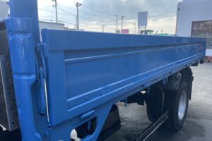 サムネイル: 平成15年　エルフ２トン３段クレーンロング　全塗装済み　車検１年付　フル装備