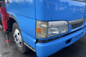 サムネイル: 平成15年　エルフ２トン３段クレーンロング　全塗装済み　車検１年付　フル装備