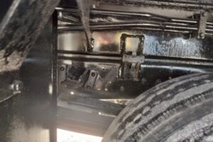 サムネイル: H19 デュトロ12ｍ高所作業車　★フル装備　★5ＭＴ　★アイチ ＳＳ－１２Ａ ★塗装済み！