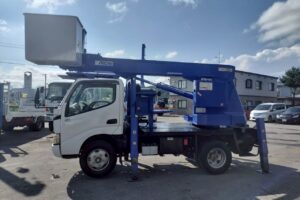 サムネイル: H19 デュトロ12ｍ高所作業車　★フル装備　★5ＭＴ　★アイチ ＳＳ－１２Ａ ★塗装済み！
