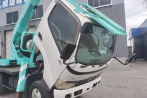 サムネイル: H19 デュトロ12ｍ高所作業車　★フル装備　★5ＭＴ　★アイチ ＳＳ－１２Ａ