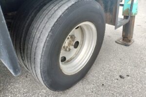 サムネイル: H19 デュトロ12ｍ高所作業車　★フル装備　★5ＭＴ　★アイチ ＳＳ－１２Ａ