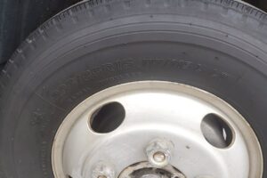 サムネイル: H19 デュトロ12ｍ高所作業車　★フル装備　★5ＭＴ　★アイチ ＳＳ－１２Ａ
