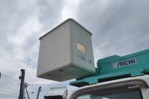 サムネイル: H19 デュトロ12ｍ高所作業車　★フル装備　★5ＭＴ　★アイチ ＳＳ－１２Ａ