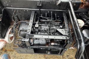 サムネイル: 平成26年　フォワード　４トン深ダンプ　土砂禁（車検令和8年6月）