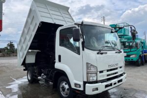 サムネイル: 平成26年　フォワード　４トン深ダンプ　土砂禁（車検令和8年6月）