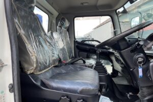サムネイル: 平成23年　日野　レンジャー　４トン４段クレーン　ロングジャッキ　フックイン・ラジコン付（車検令和8年6月）
