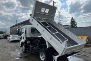 サムネイル: 平成24年　いすゞ　フォワード　４トンダンプ　電動コボレーン付（車検令和7年12月）