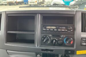 サムネイル: 平成24年　いすゞ　フォワード　４トンダンプ　電動コボレーン付（車検令和7年12月）