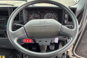サムネイル: 平成24年　いすゞ　フォワード　４トンダンプ　電動コボレーン付（車検令和7年12月）