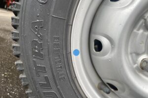 サムネイル: 平成20年　スズキ　キャリイ軽トラック　車検令和9年2月　切替４WD　パワステ