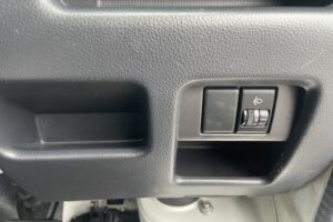 サムネイル: 平成20年　スズキ　キャリイ軽トラック　車検令和9年2月　切替４WD　パワステ