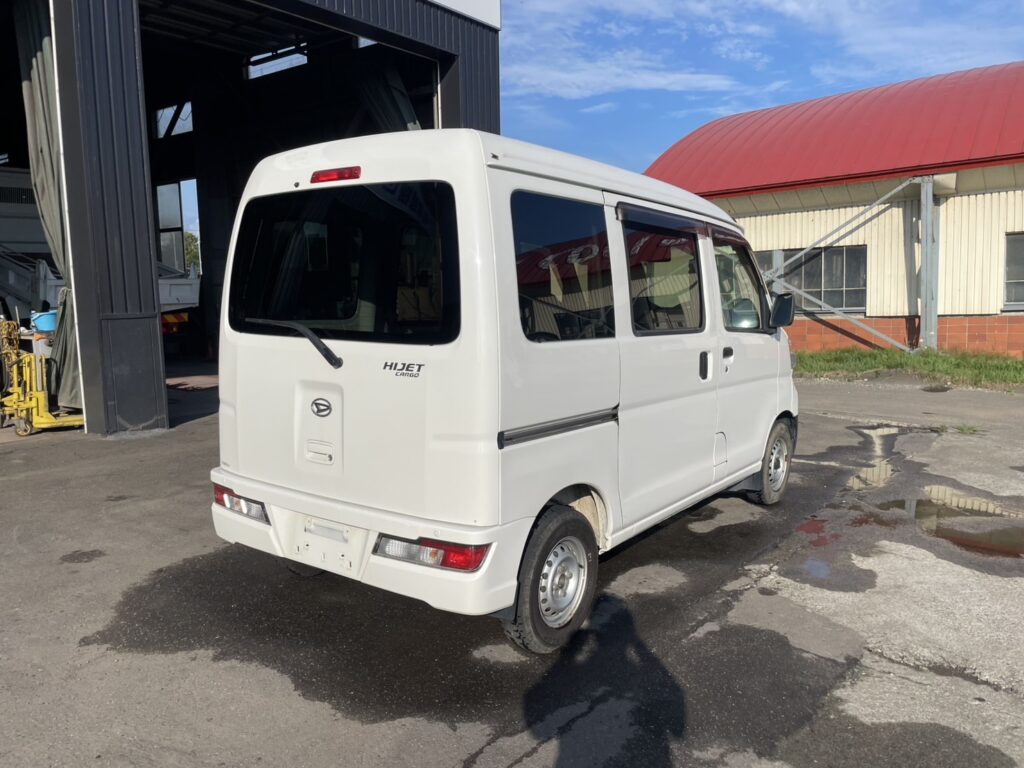 平成31年　ダイハツ　ハイゼットカーゴ４WD　車検2年付　アイドリングストップ