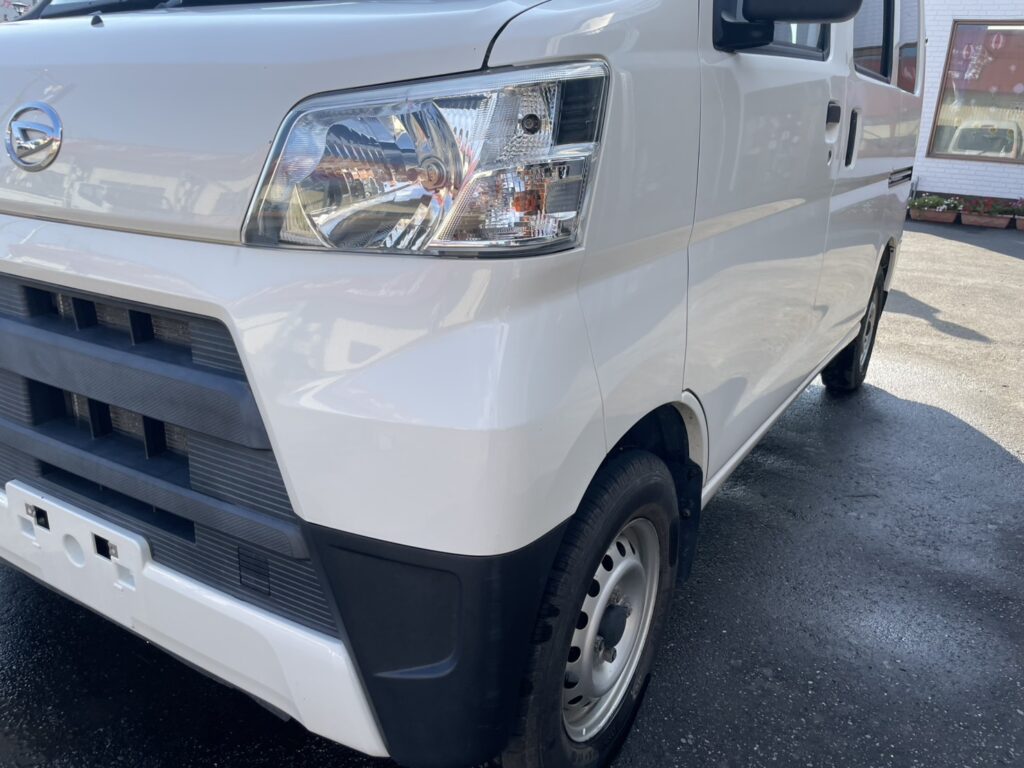 平成31年　ダイハツ　ハイゼットカーゴ４WD　車検2年付　アイドリングストップ