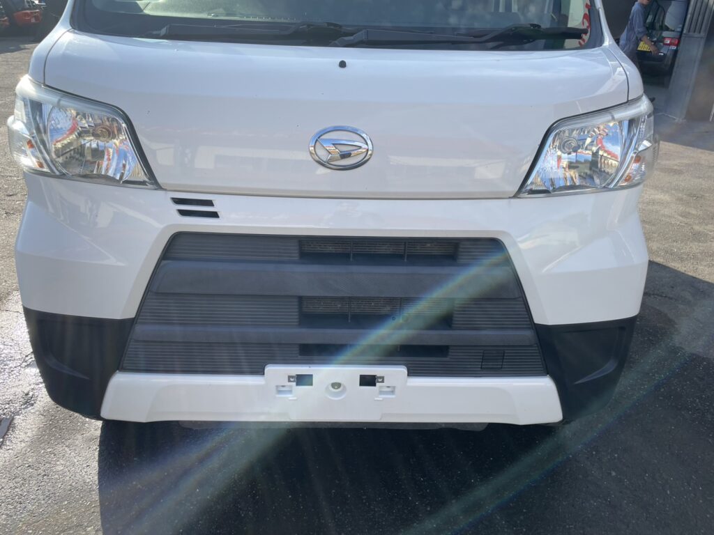 平成31年　ダイハツ　ハイゼットカーゴ４WD　車検2年付　アイドリングストップ