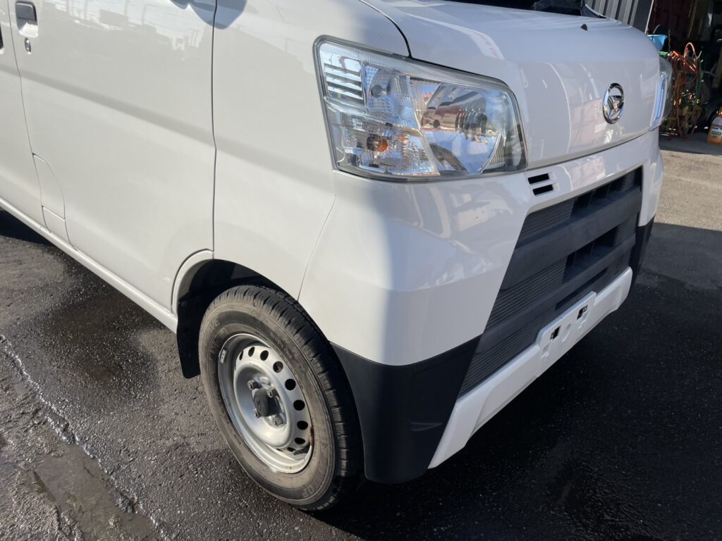 平成31年　ダイハツ　ハイゼットカーゴ４WD　車検2年付　アイドリングストップ