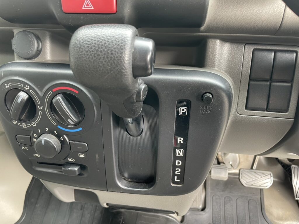 平成30年　スズキエブリイ　４WD　車検2年付　オートマ