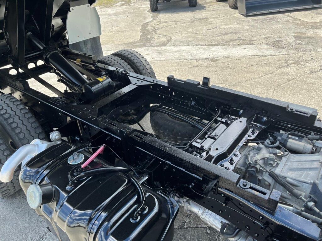 平成24年　いすゞ　エルフ　２トンダンプ　３方開き・コボレーン付・小型貨物（4ナンバー）（車検1年付）