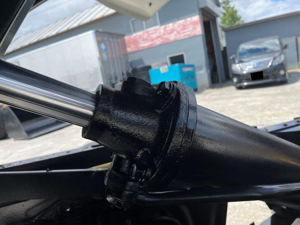 平成24年　いすゞ　エルフ　２トンダンプ　３方開き・コボレーン付・小型貨物（4ナンバー）（車検1年付）