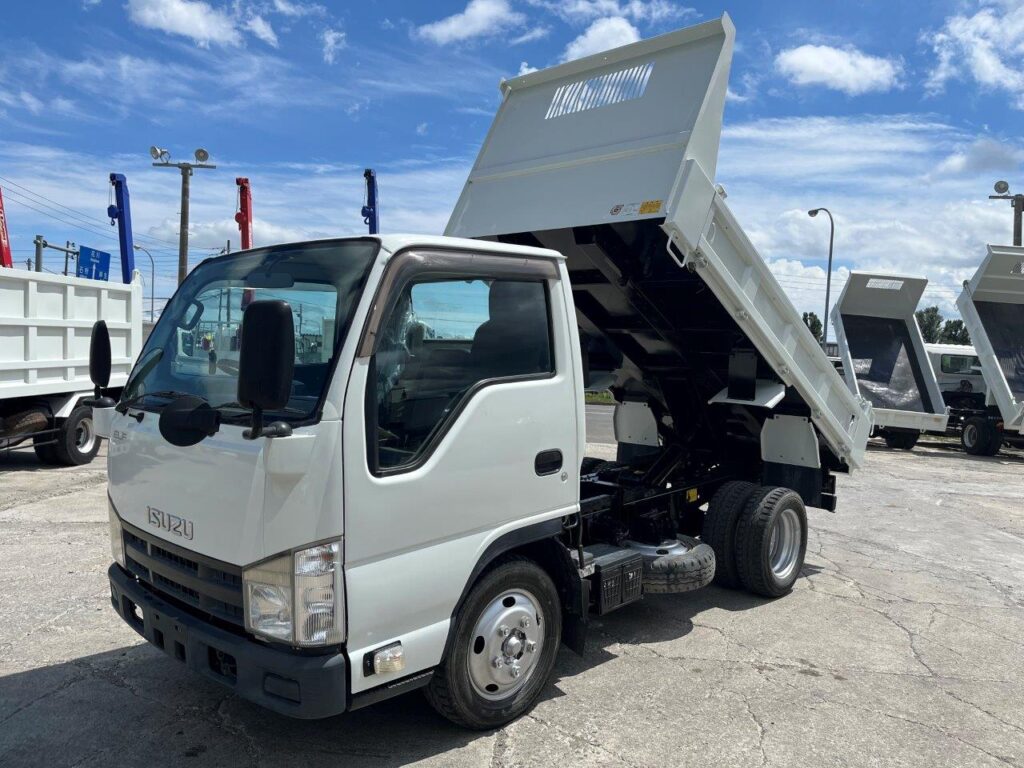 平成24年　いすゞ　エルフ　２トンダンプ　３方開き・コボレーン付・小型貨物（4ナンバー）（車検1年付）