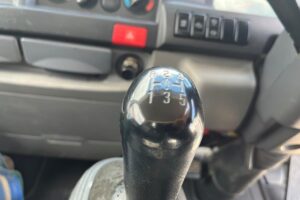 サムネイル: 平成24年　いすゞ　エルフ　２トンダンプ　３方開き・コボレーン付・小型貨物（4ナンバー）（車検1年付）