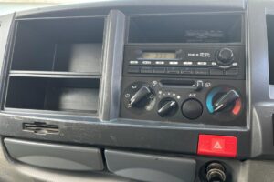 サムネイル: 平成24年　いすゞ　エルフ　２トンダンプ　３方開き・コボレーン付・小型貨物（4ナンバー）（車検1年付）