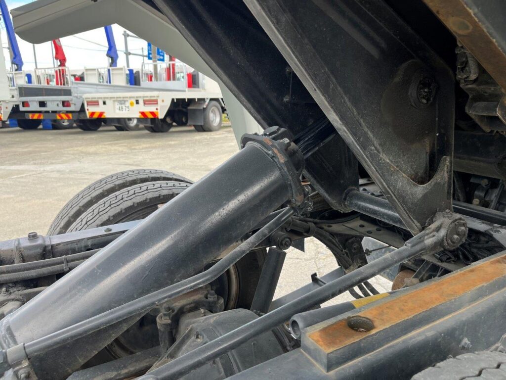 平成29年　いすゞ　エルフ　３トンローダーダンプ　３方開・コボレーン付・小型貨物（４ナンバー）（車検1年付）