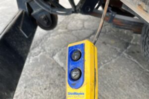 サムネイル: 平成29年　いすゞ　エルフ　３トンローダーダンプ　３方開・コボレーン付・小型貨物（４ナンバー）（車検1年付）