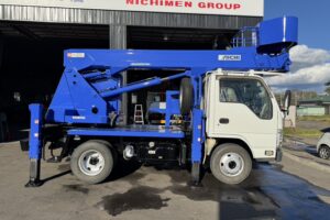 サムネイル: 平成26年　エルフ12M高所作業車　スチールバケット　車検2年付