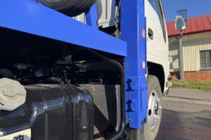 サムネイル: 平成26年　エルフ12M高所作業車　スチールバケット　車検2年付