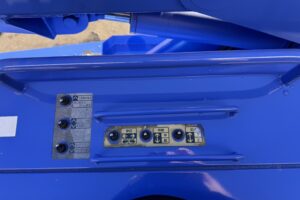 サムネイル: 平成26年　エルフ12M高所作業車　スチールバケット　車検2年付