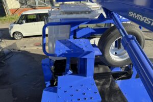 サムネイル: 平成26年　エルフ12M高所作業車　スチールバケット　車検2年付