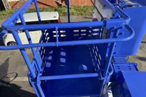 サムネイル: 平成26年　エルフ12M高所作業車　スチールバケット　車検2年付