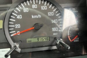 サムネイル: 平成23年　いすゞ　フォワード　４トン４段クレーンロング　フックイン・ラジコン付・MTモード付AT（車検1年付）