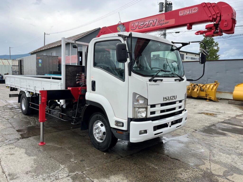 平成23年　いすゞ　フォワード　４トン４段クレーンロング　フックイン・ラジコン付・MTモード付AT（車検1年付）