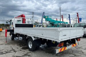 サムネイル: 平成23年　いすゞ　フォワード　４トン４段クレーンロング　フックイン・ラジコン付・MTモード付AT（車検1年付）