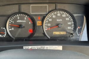 サムネイル: 平成20年　エルフ 4トンパネルワイドロング　サイドドア　ラッシングレール1段　車検1年付