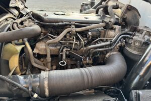 サムネイル: 平成20年　エルフ 4トンパネルワイドロング　サイドドア　ラッシングレール1段　車検1年付