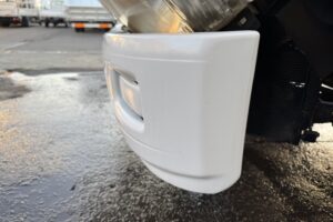 サムネイル: 平成20年　エルフ 4トンパネルワイドロング　サイドドア　ラッシングレール1段　車検1年付