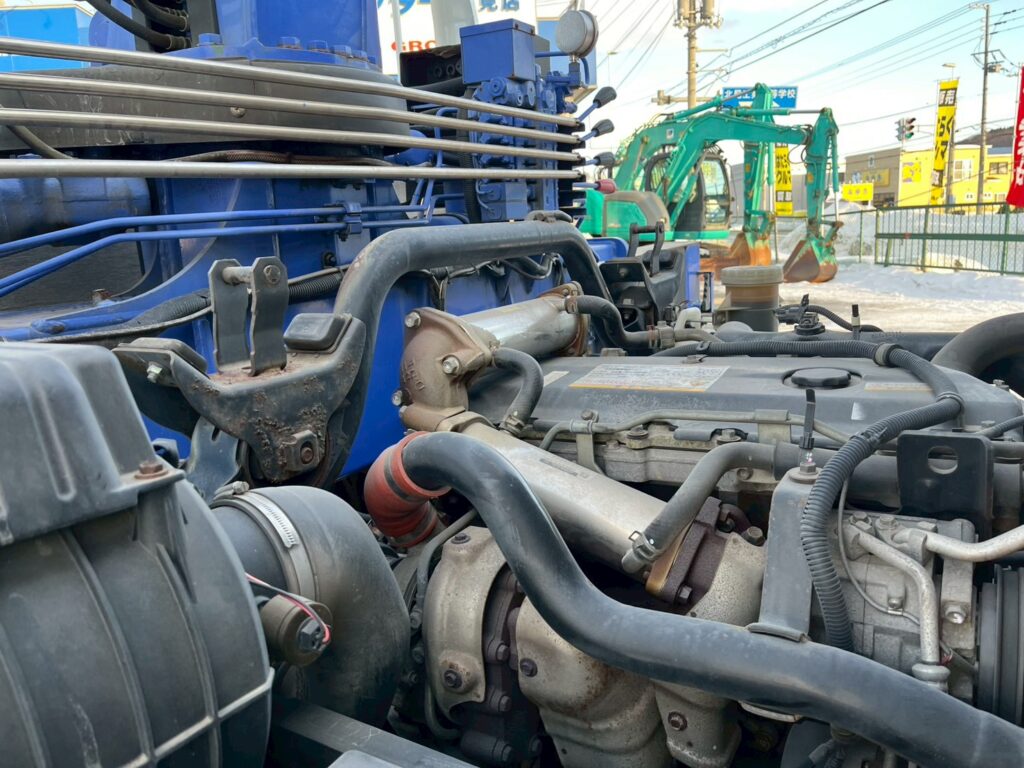 ◆平成23年　いすゞ　フォワード４トン４段クレーンロング　◆ラジコン　◆（車検１年付）◆荷台内寸560ｃｍ×216ｃｍ～在庫確認は北見店へ℡0157-57-7166～