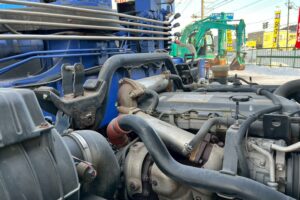 サムネイル: ◆平成23年　いすゞ　フォワード４トン４段クレーンロング　◆ラジコン　◆（車検１年付）◆荷台内寸560ｃｍ×216ｃｍ～在庫確認は北見店へ℡0157-57-7166～