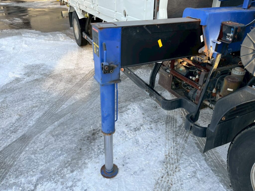 ◆平成23年　いすゞ　フォワード４トン４段クレーンロング　◆ラジコン　◆（車検１年付）◆荷台内寸560ｃｍ×216ｃｍ～在庫確認は北見店へ℡0157-57-7166～