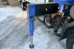 サムネイル: ◆平成23年　いすゞ　フォワード４トン４段クレーンロング　◆ラジコン　◆（車検１年付）◆荷台内寸560ｃｍ×216ｃｍ～在庫確認は北見店へ℡0157-57-7166～