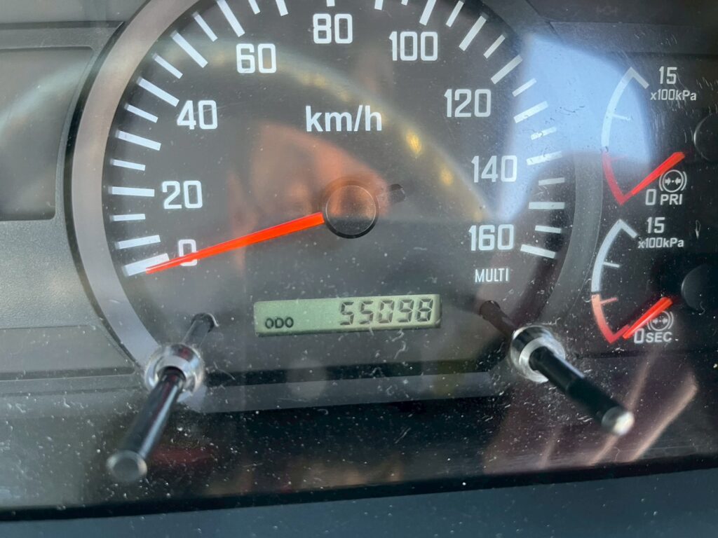 ◆平成23年　いすゞ　フォワード４トン４段クレーンロング　◆ラジコン　◆（車検１年付）◆荷台内寸560ｃｍ×216ｃｍ～在庫確認は北見店へ℡0157-57-7166～