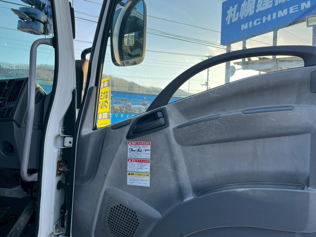 ◆平成23年　いすゞ　フォワード４トン４段クレーンロング　◆ラジコン　◆（車検１年付）◆荷台内寸560ｃｍ×216ｃｍ～在庫確認は北見店へ℡0157-57-7166～